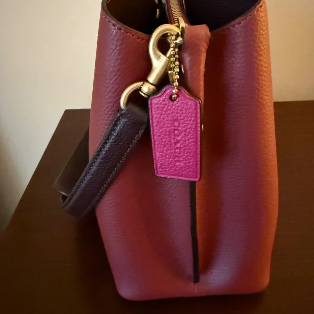 Coach Willow bucket bag cherry - Picture 4 of 10